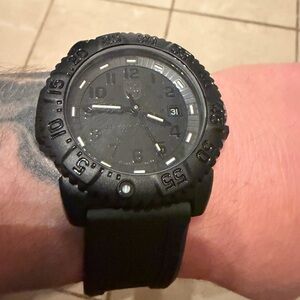 Black Lumi-box Series 3050/3950